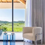 Alojamento de Acomodação e Pequeno-almoço Royal Tiki - Avec Piscine Chauffée&spa