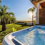 Royal Tiki - D'hotes Avec Piscine Chauffee & 5* Plaissan