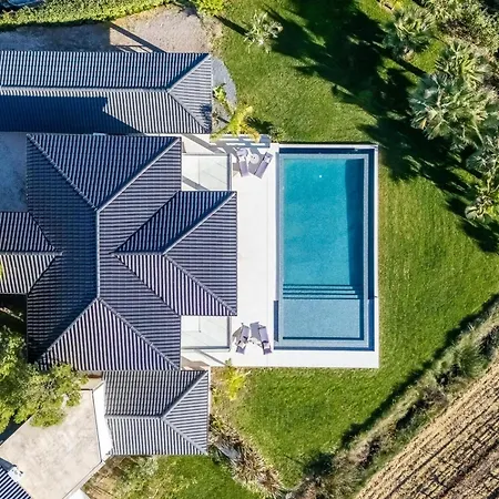Bed & Breakfast Royal Tiki - Avec Piscine Chauffee & 5*